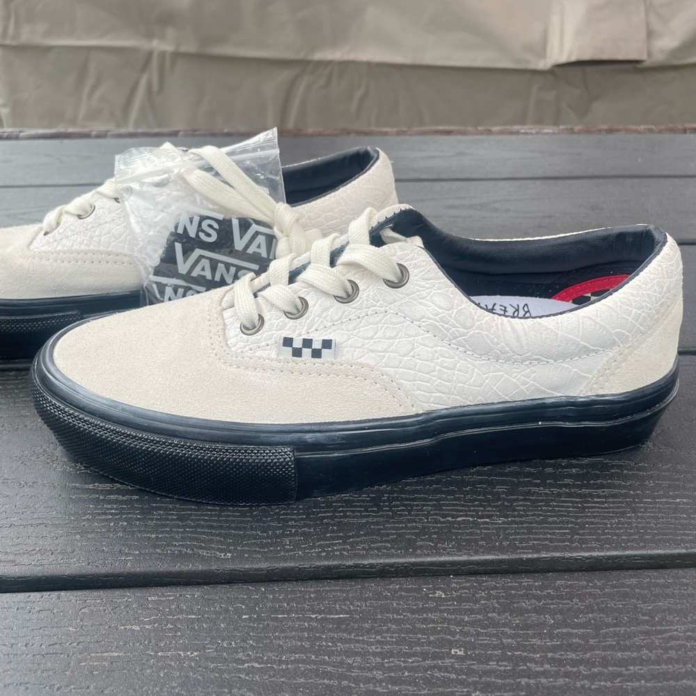 Vans Era Skate Shoes Marshmallow Black Men’s 6 Women’s 8 Low Top Sneakers